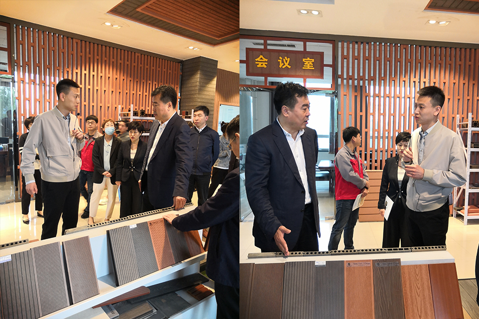保定市李市長等領(lǐng)導(dǎo)一行蒞臨河北泓之木環(huán)保科技股份有限公司視察指導(dǎo) 保定市李市長等領(lǐng)導(dǎo)一行蒞臨河北泓之木環(huán)??萍脊煞萦邢薰疽暡熘笇?dǎo)